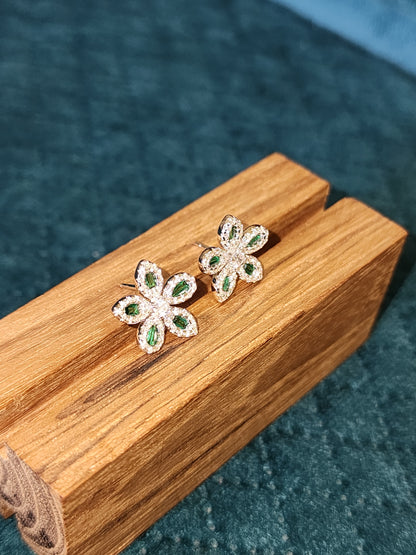 leaf stud earring