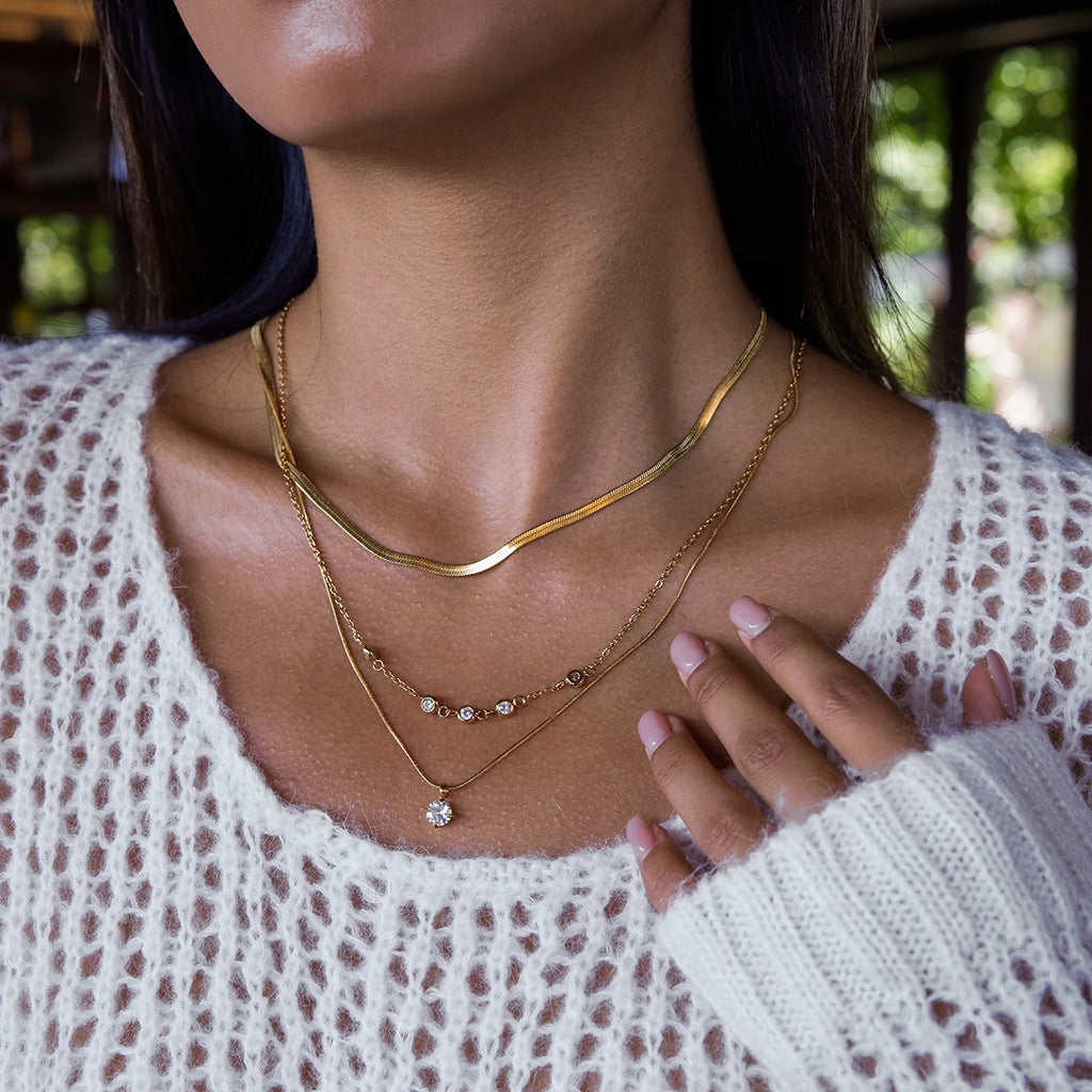 hree Layers Round Flat Snake Chain Necklace