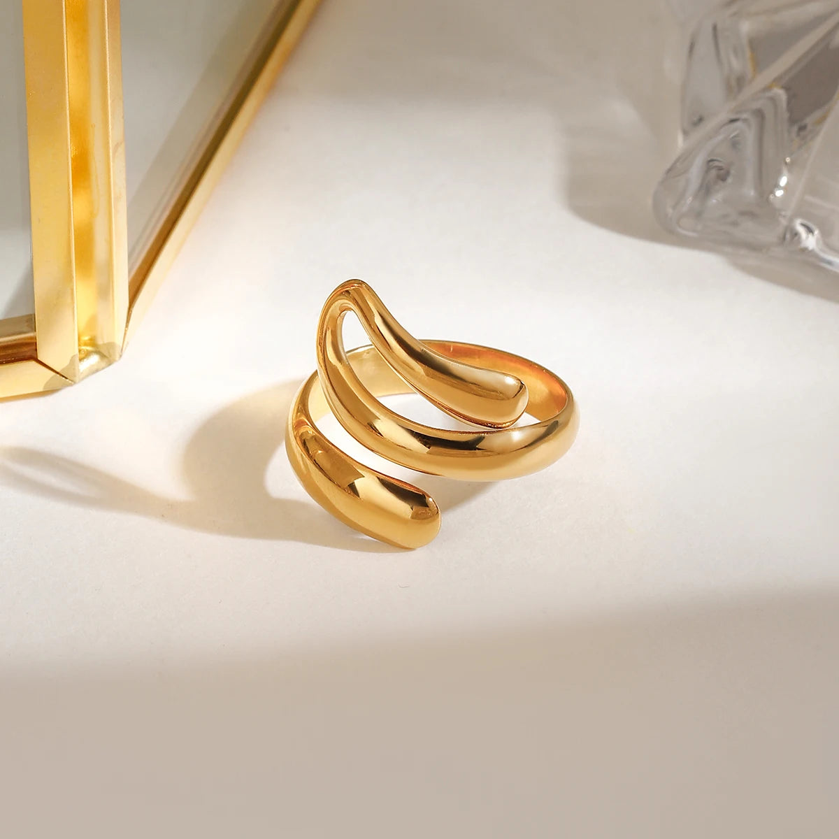 J&D Trendy 18K Gold Stainless Steel Opening Ring Modern Geometric Liner with Irregular Oval Cut Diamond Fashionable Rings