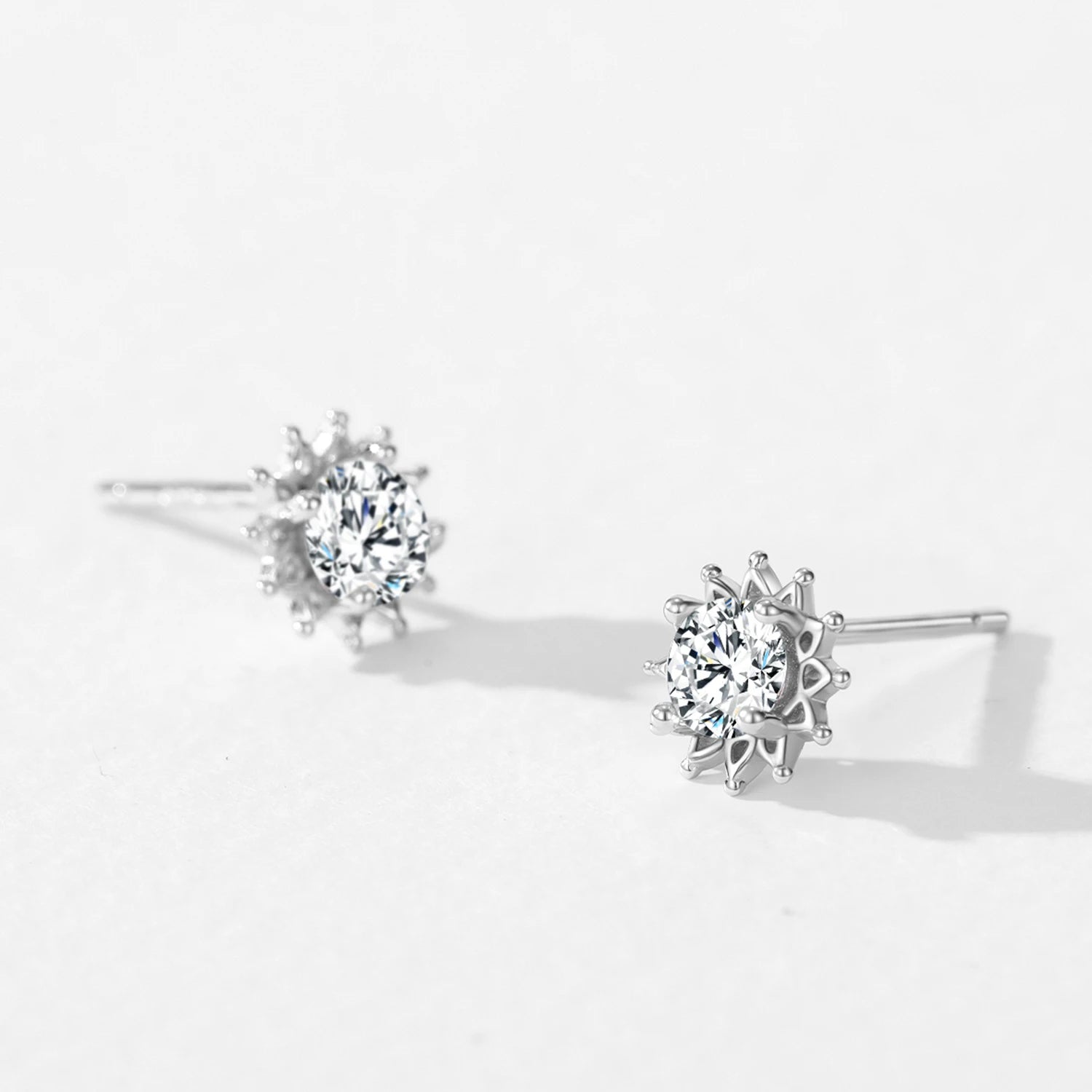 925 Sterling Silver Sparkling Sunflower Zircon Earring