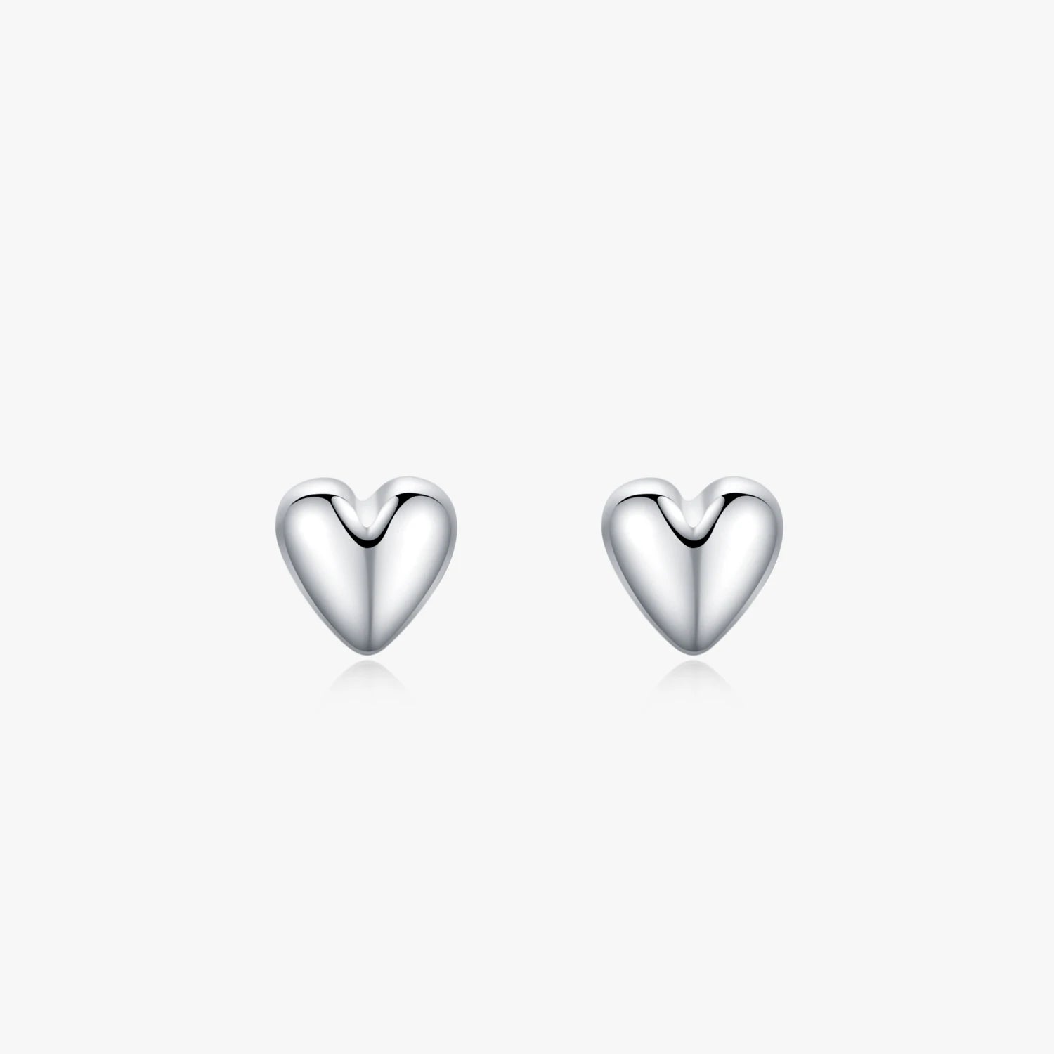 925 Sterling Silver Simple Heart Stud Earrings