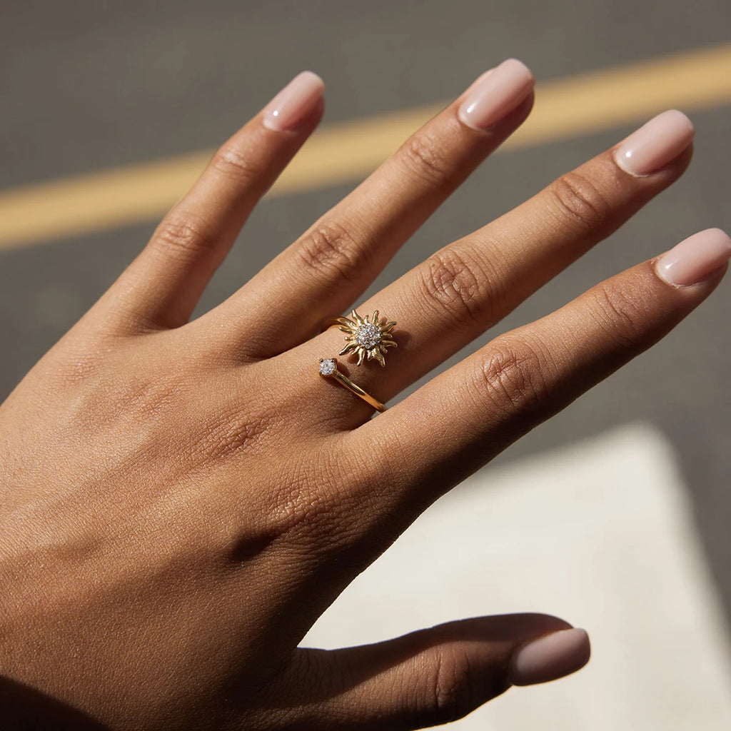 J&D Designer Classic Style 18K Gold Stainless Steel Rhinestone Zircon Sun Open Rings