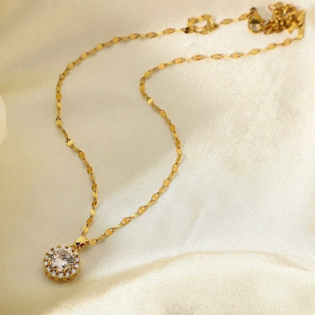 Circle Cubic Zircon Pendant Necklace