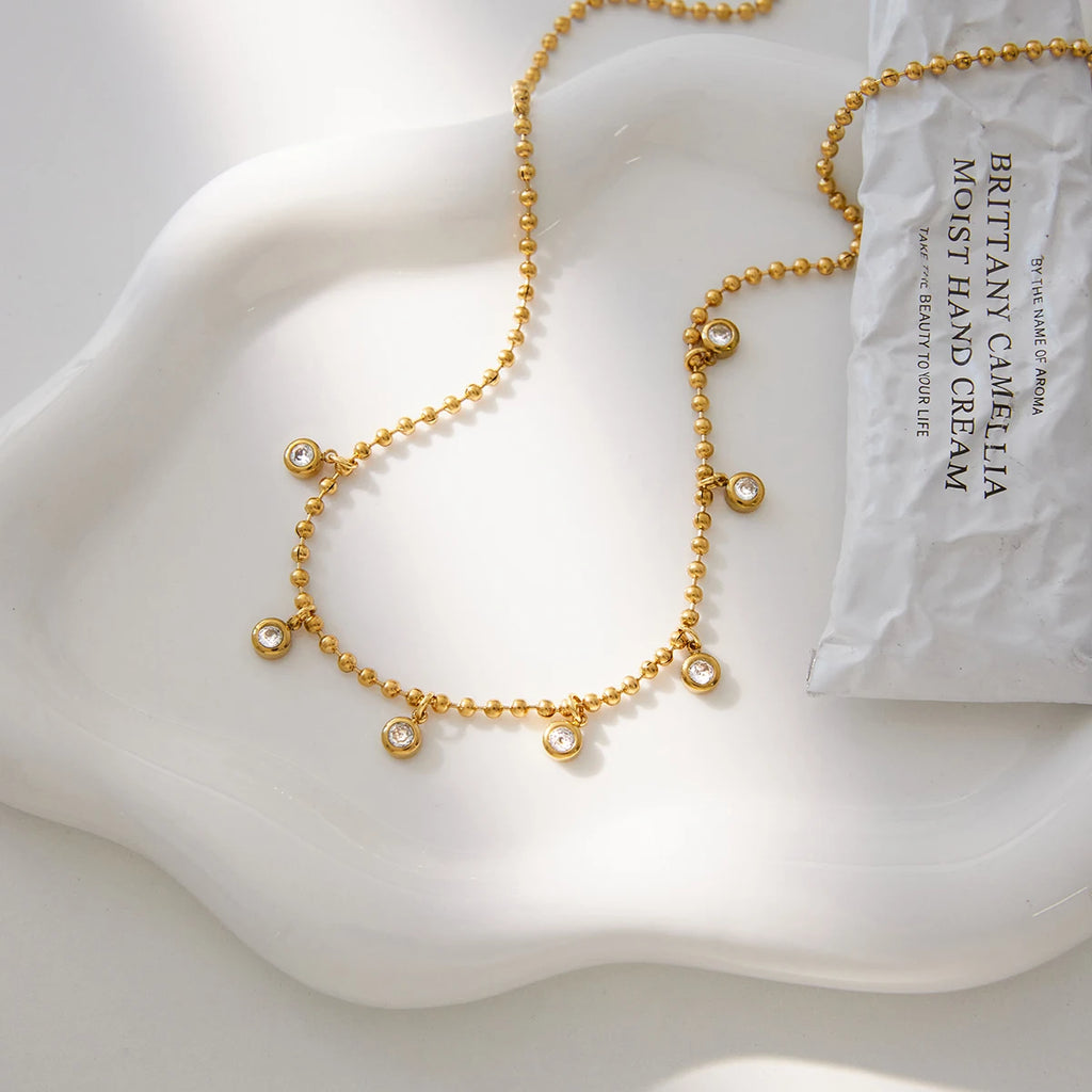 White Zircon Pendant Bead Necklace