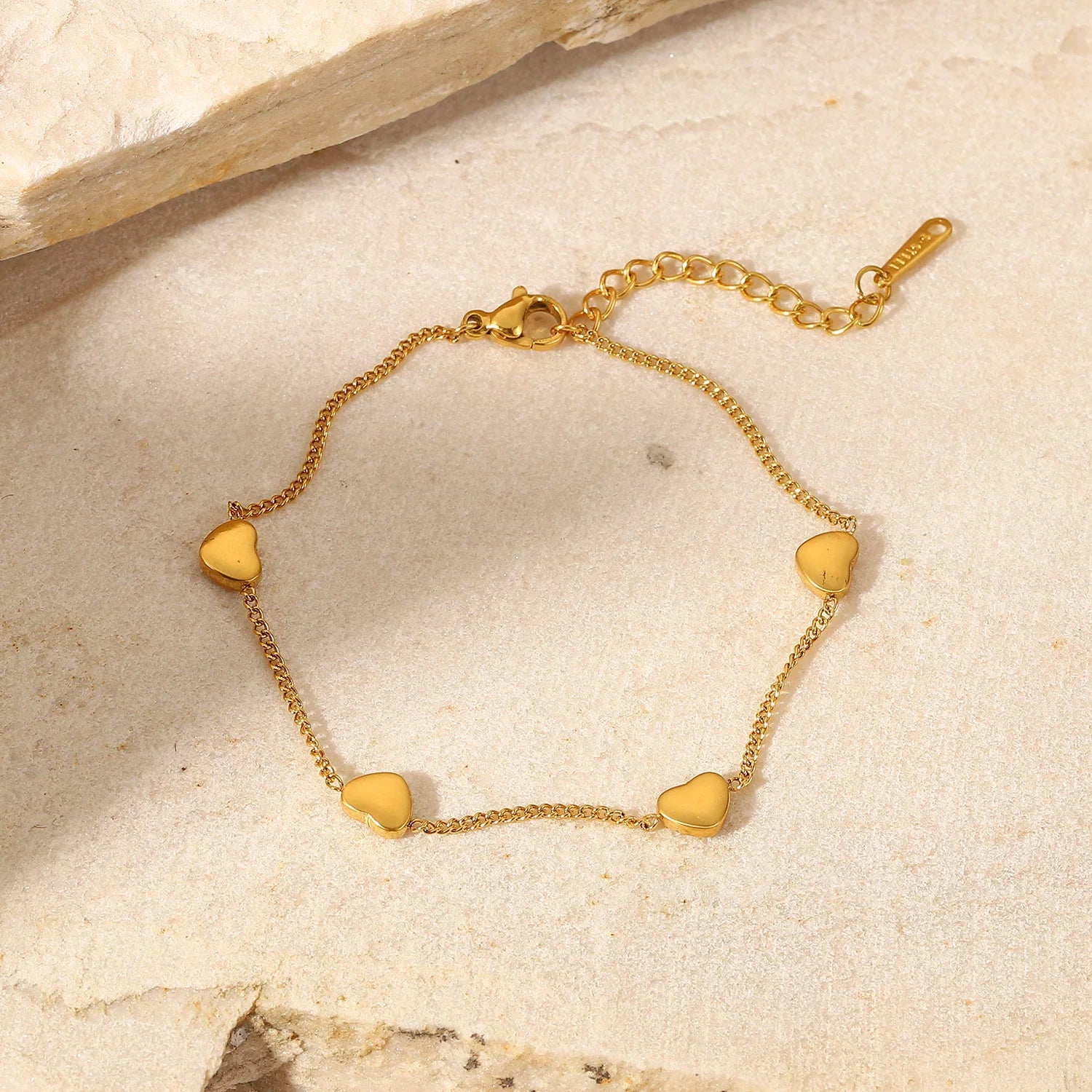Fine Chain Hearts Charm Bracelet Gift Tarnish Free 18k Gold Plated Simple Jewelry Bracelet for Women