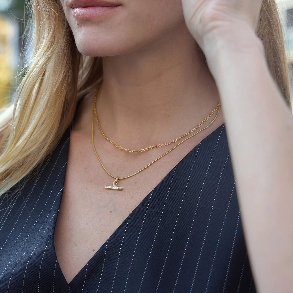 J&D Jewelry Layered Snake Cable Chain Necklace with Rhinestone T Bar Pendant for Women Daily Wear