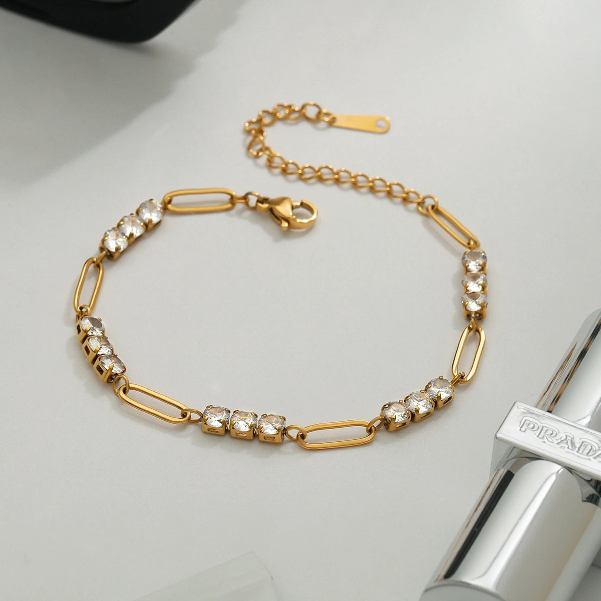 J&D Women's Ins Chain Minimalist Paper Clip Bracelet Circular Zircon Classic Gold Plated Sports Moissanite Bracelets Bangles