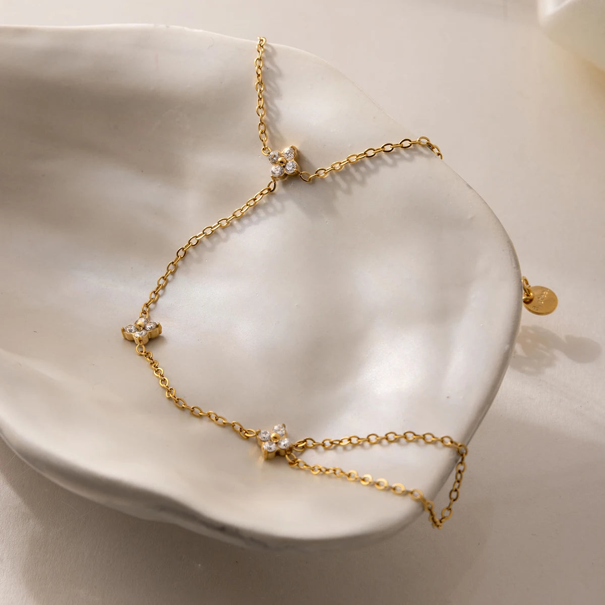J&D Classic Lucky Leaf Zircon Hand Bracelet 18K Gold Stainless Steel Fashion Zircon Four Leaf  Double Layer Bracelet