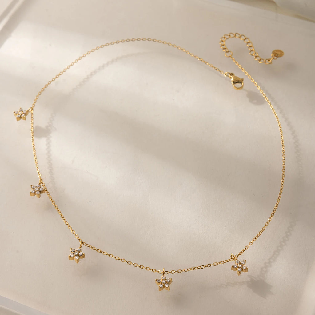 J&D Jewelry 18K Gold Plated Stainless Steel Five Flower Stations Choker Necklace with White Zircon for Women