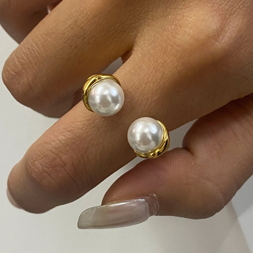 J&D 18K Gold Stainless Steel Adjustable Elegant Modern Jewelry  Pearl Textured Hammered Open Ring