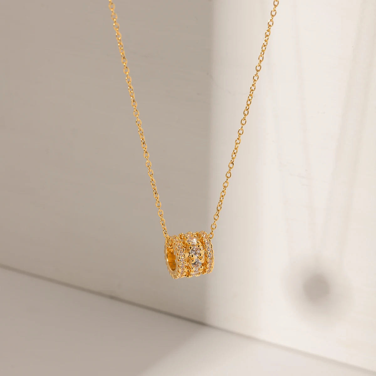 Round Shaped Cubic Zircon Choker Necklace