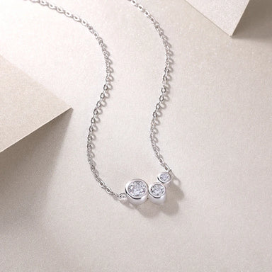 Trendy 925 Silver Moissanite Necklace for Women, Minimalist 3-Stone Design Perfect for Engagement or Birthday Gift Necklace
