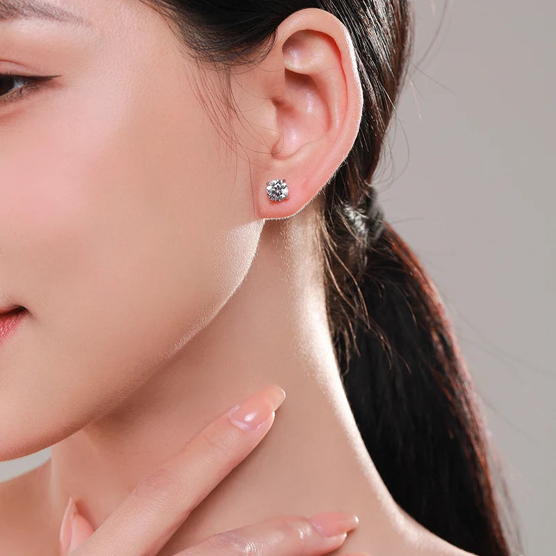 925 Sterling Silver Round Clear Zircon Stud Earrings - Kimiko