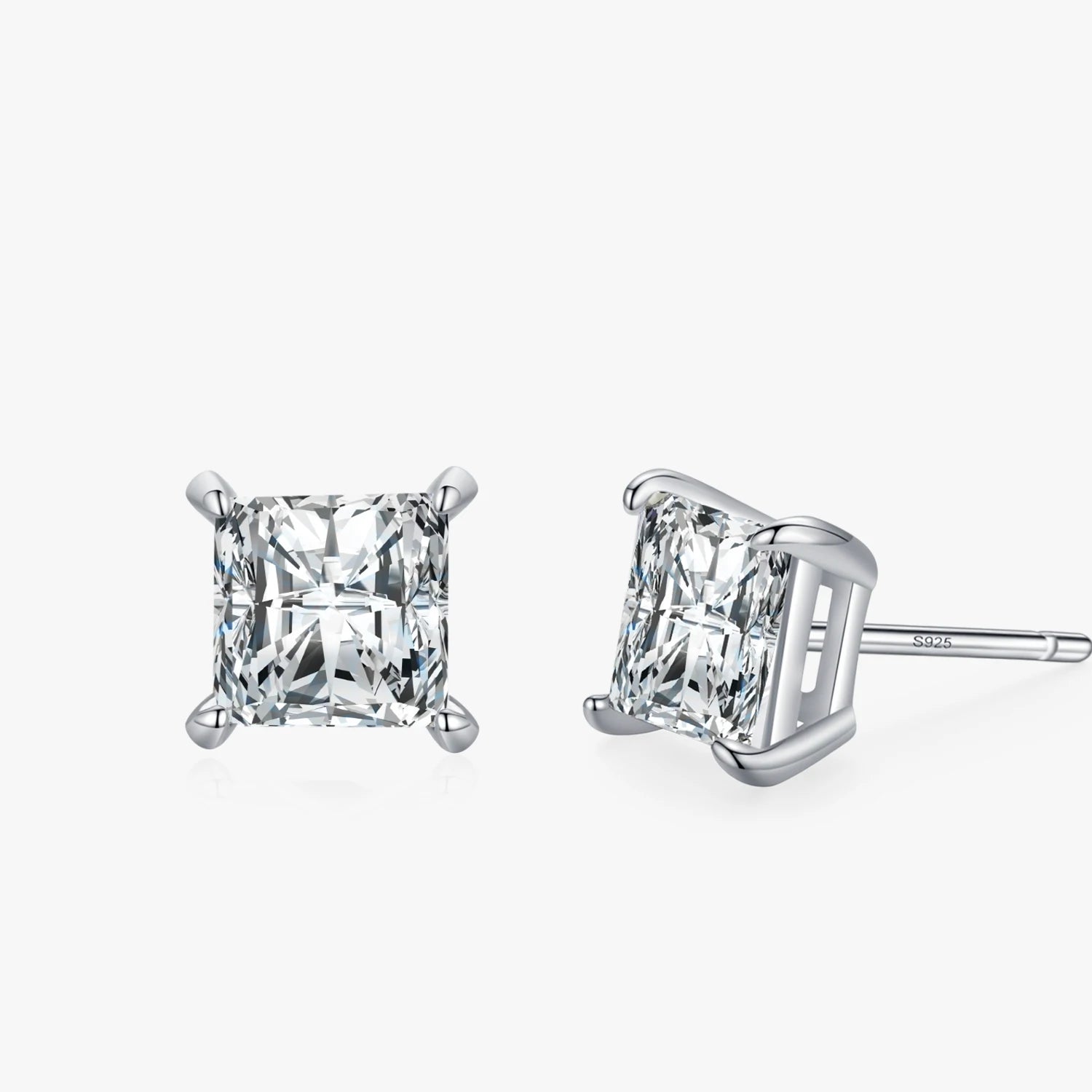 925 Sterling Silver Luxury Sparkling CZ Stud Earrings