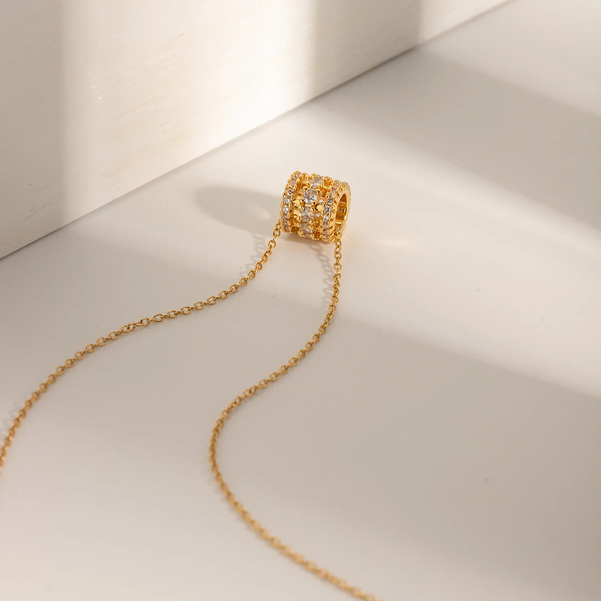 Round Shaped Cubic Zircon Choker Necklace