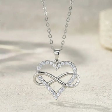 Original Factory New Designs Women 925 Silver Necklace Ladies Fine Jewelry Moissanite Heart Pendant Necklace