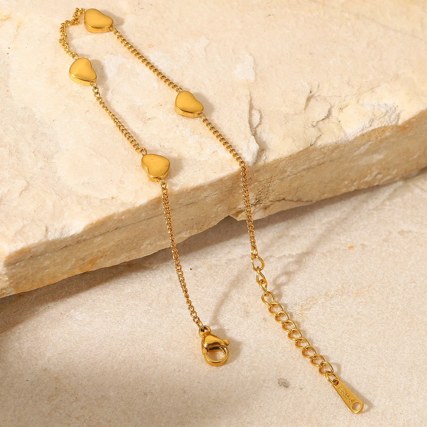 Fine Chain Hearts Charm Bracelet Gift Tarnish Free 18k Gold Plated Simple Jewelry Bracelet for Women