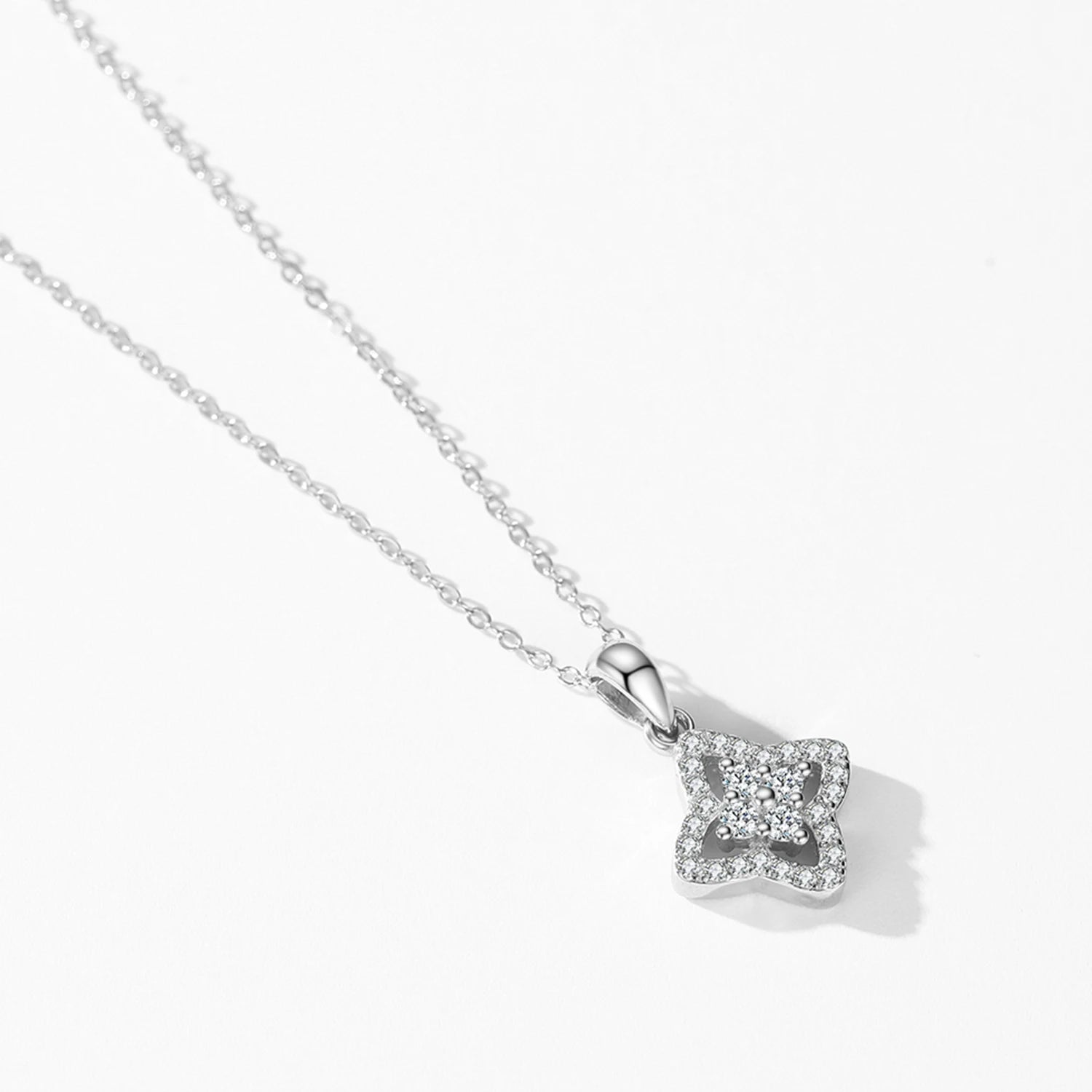Four-leaf Clover Shining Full-Zircon Lucky Pendant