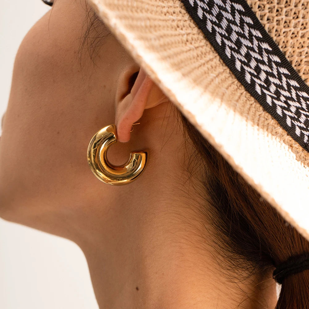 CC Shape Earrings