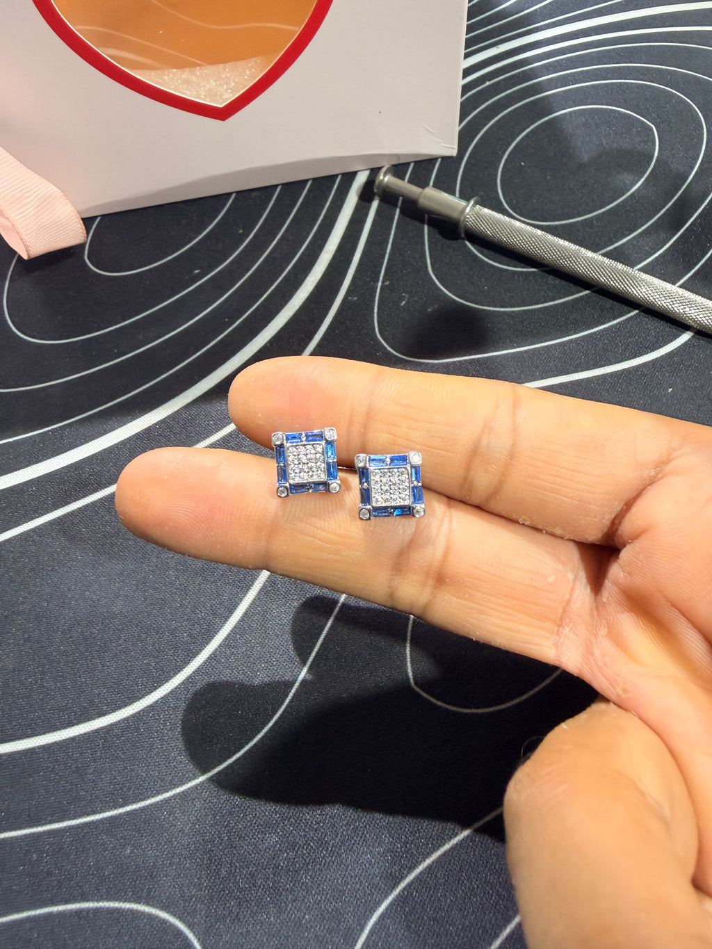 Box shaped studs