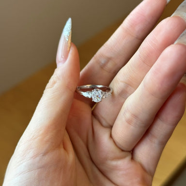 ELEGANCE RING