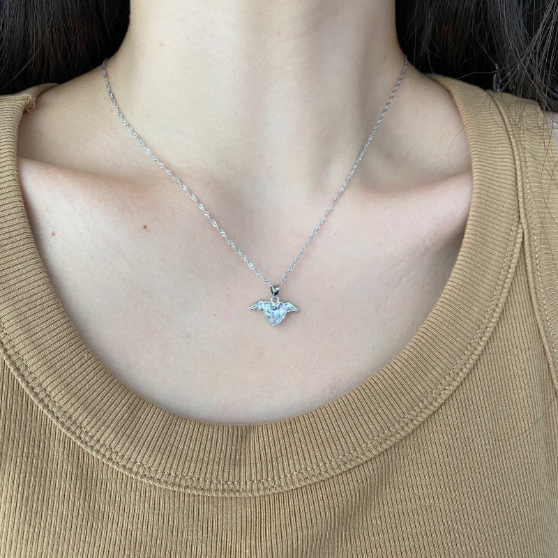 LOVE DOVE NECKLACE