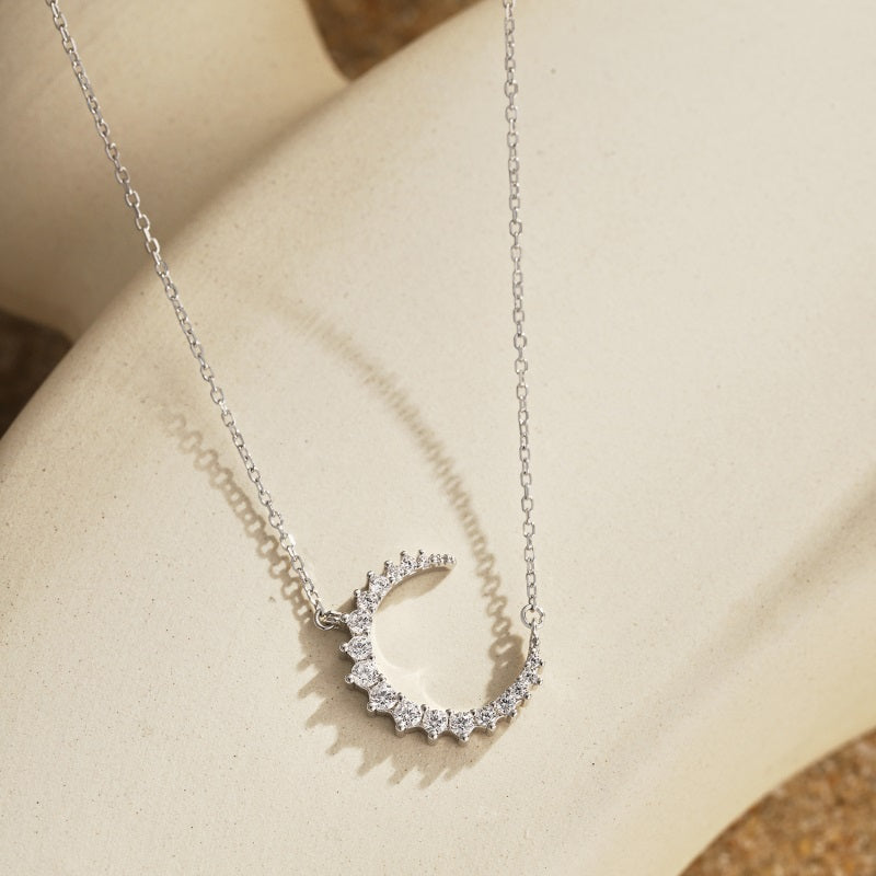 MOONSTRUCK NECKLACE