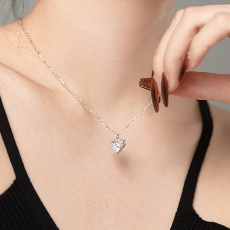 SWEET ROMANCE NECKLACE