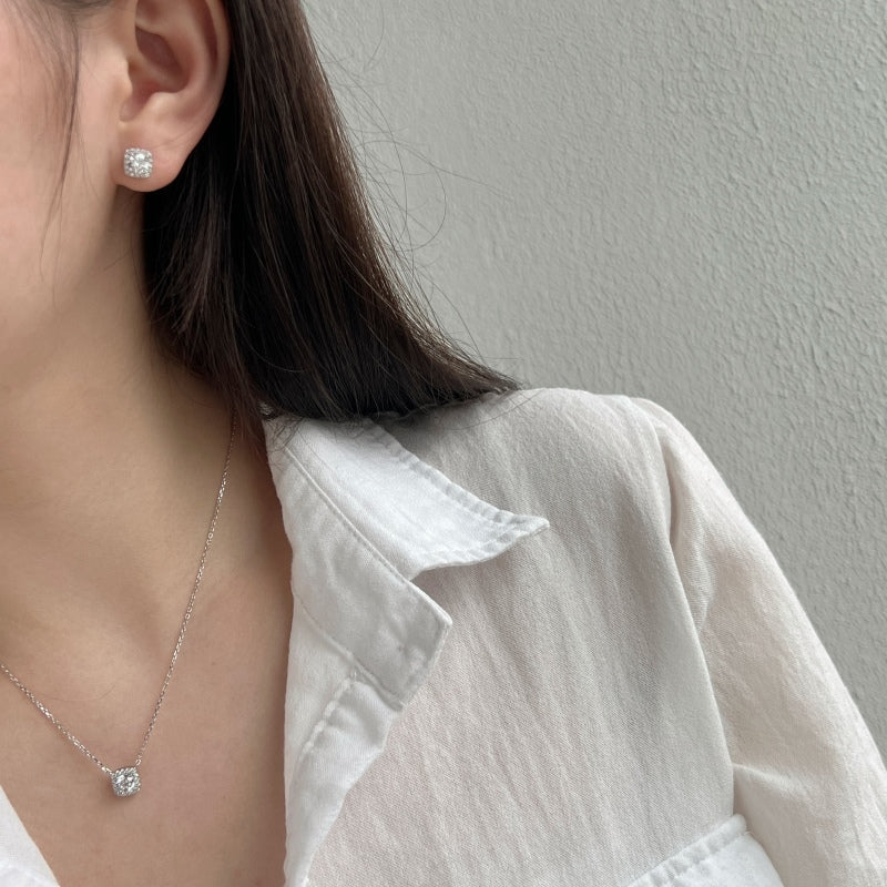 ECLIPSE NECKLACE