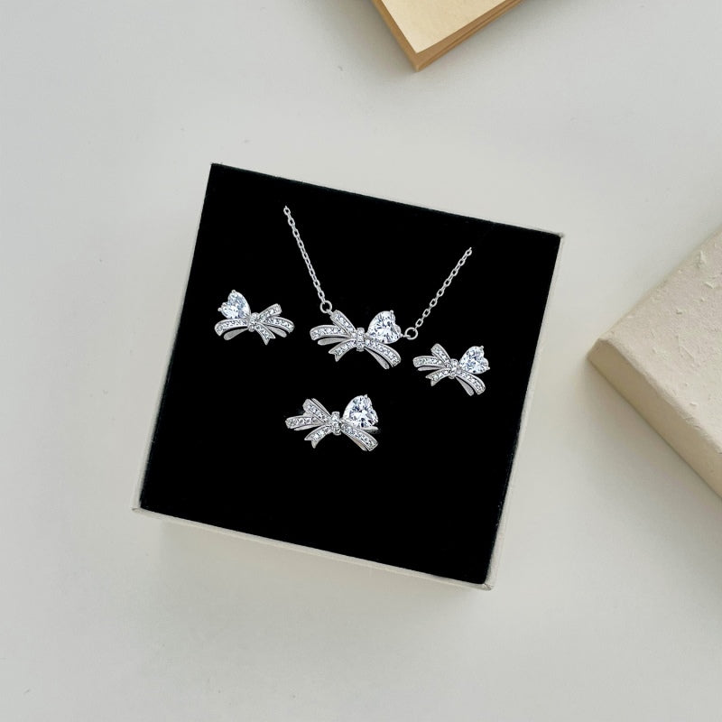HEART OF EUPHORIA EARRINGS