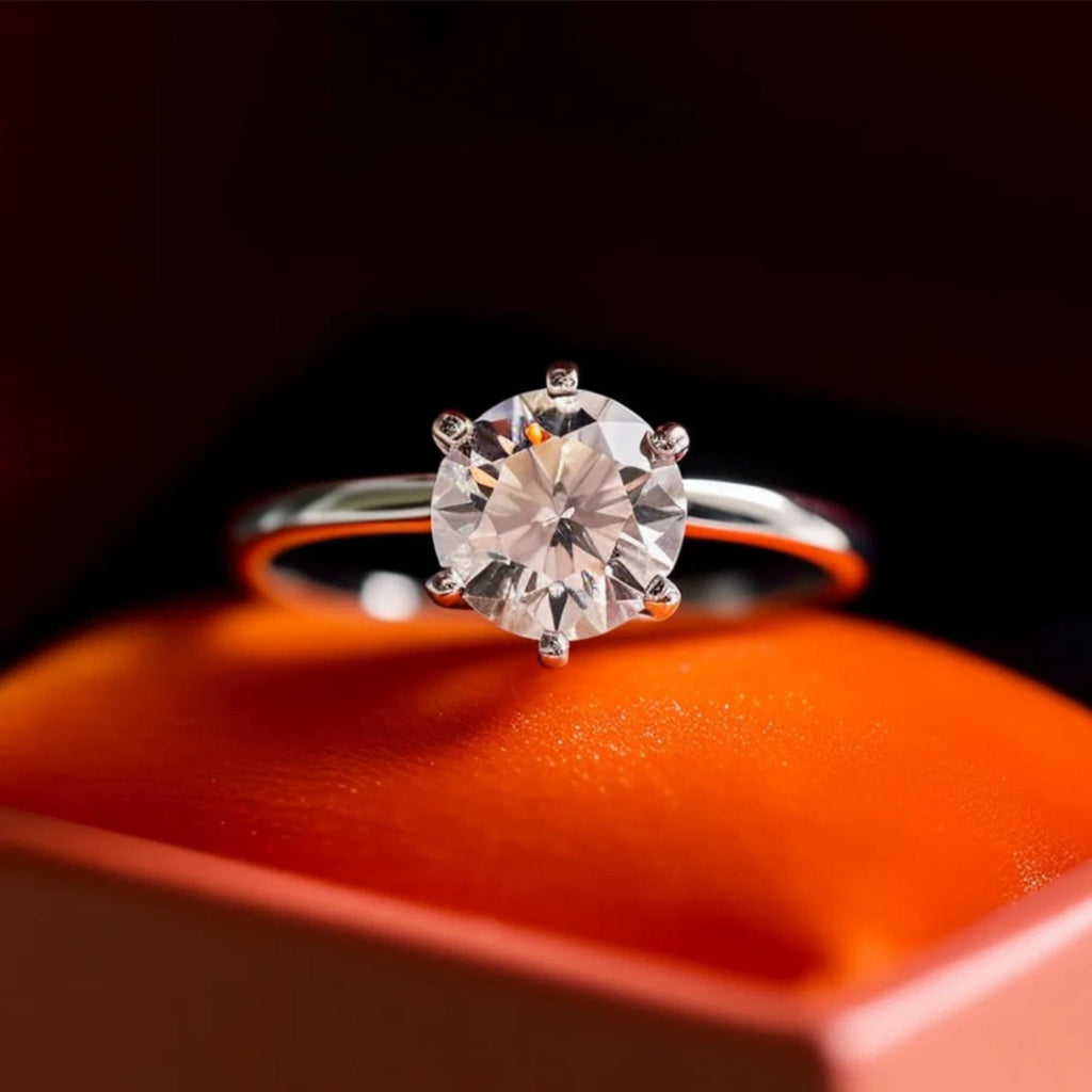 Premium Solitaire 925 Silver Ring
